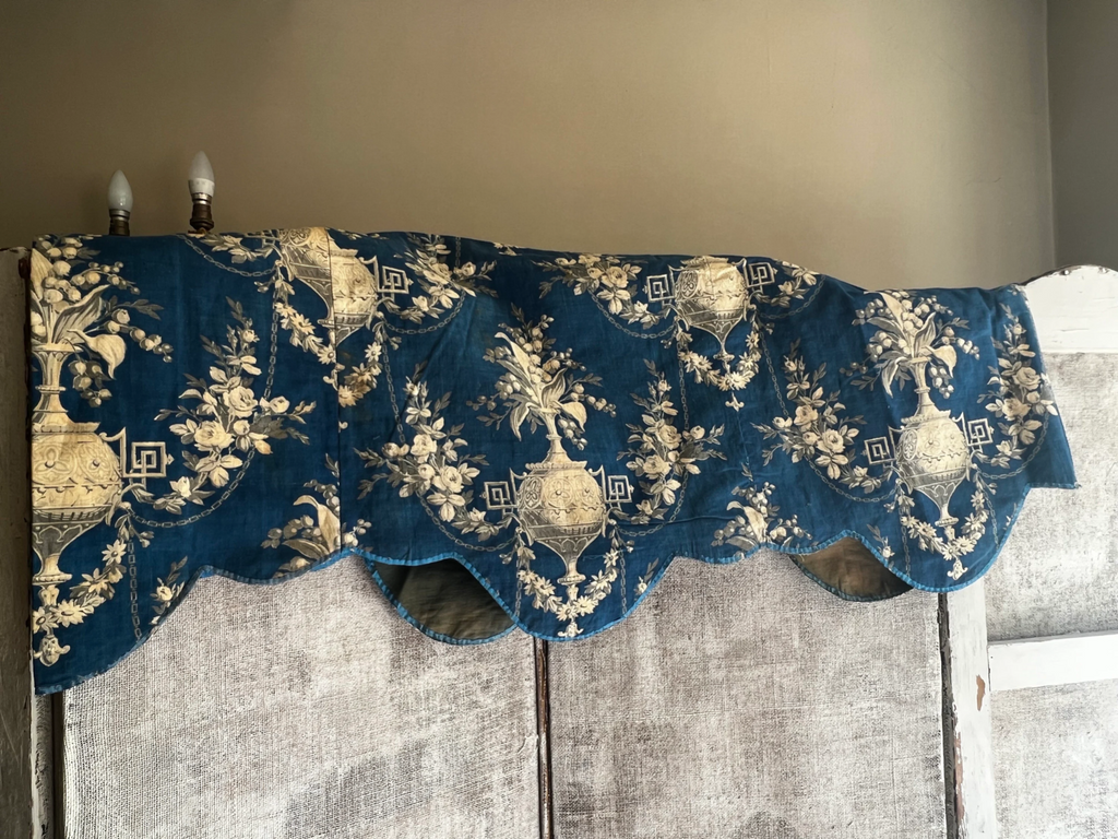 Antique Fabric. French ToilePanel Pelmet. Vintage Blue Textile, Floral Garlands