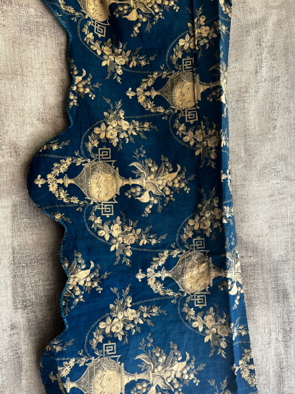 Antique Fabric. French ToilePanel Pelmet. Vintage Blue Textile, Floral Garlands