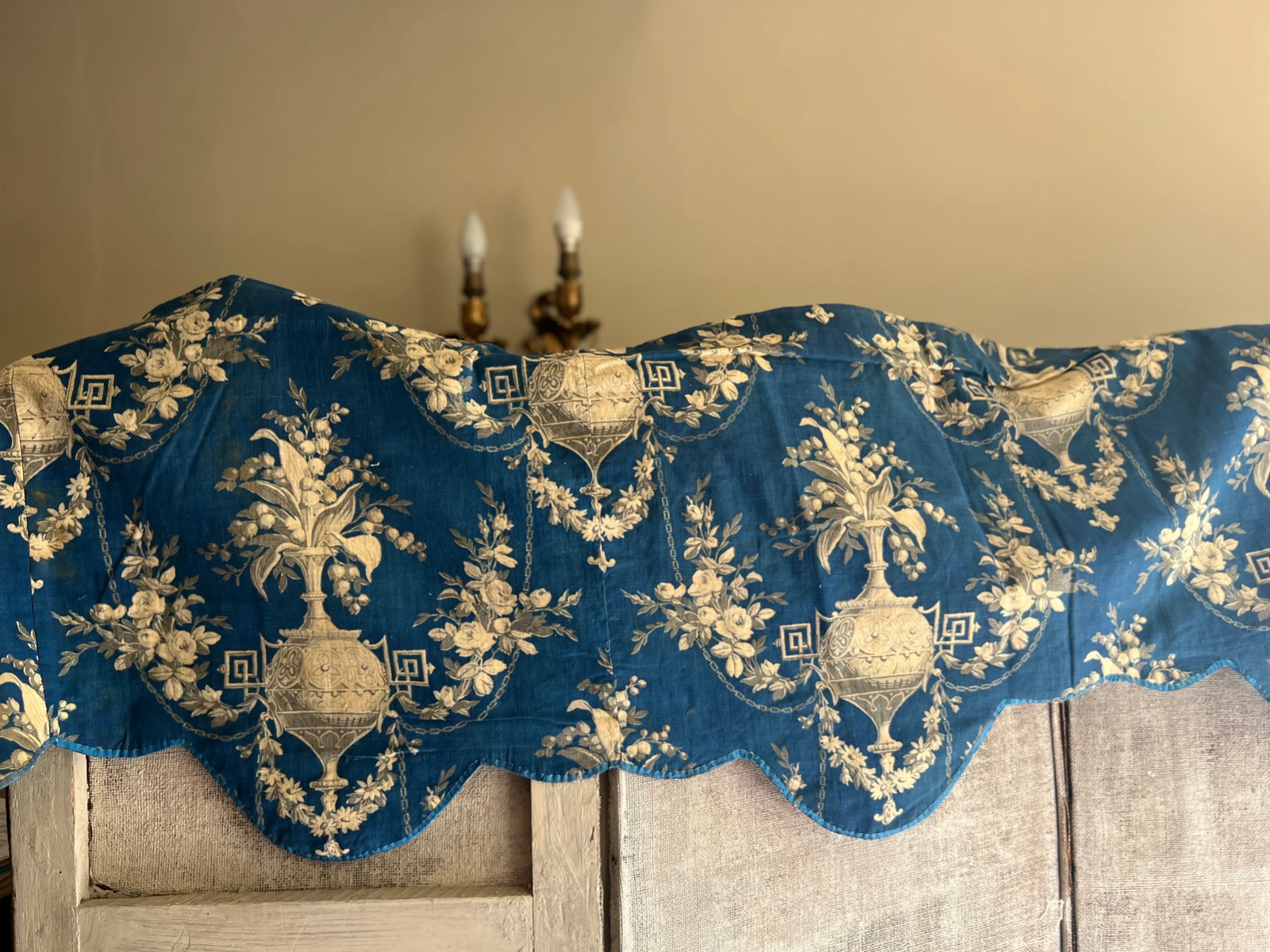 Antique Fabric. French ToilePanel Pelmet. Vintage Blue Textile, Floral Garlands